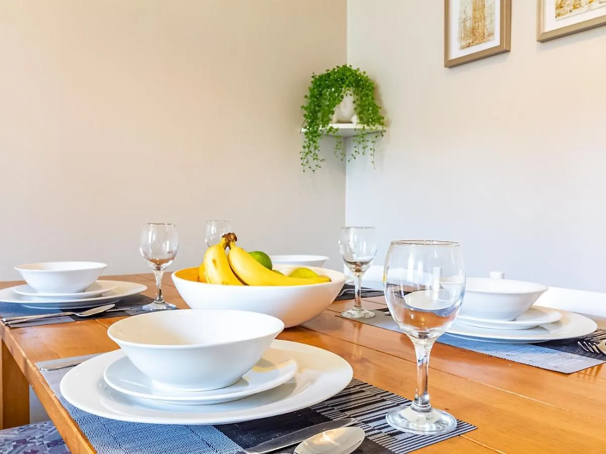 Apartment Pass The Keys Spacious And Homely Flat On The Royal Mile Edinburgh
