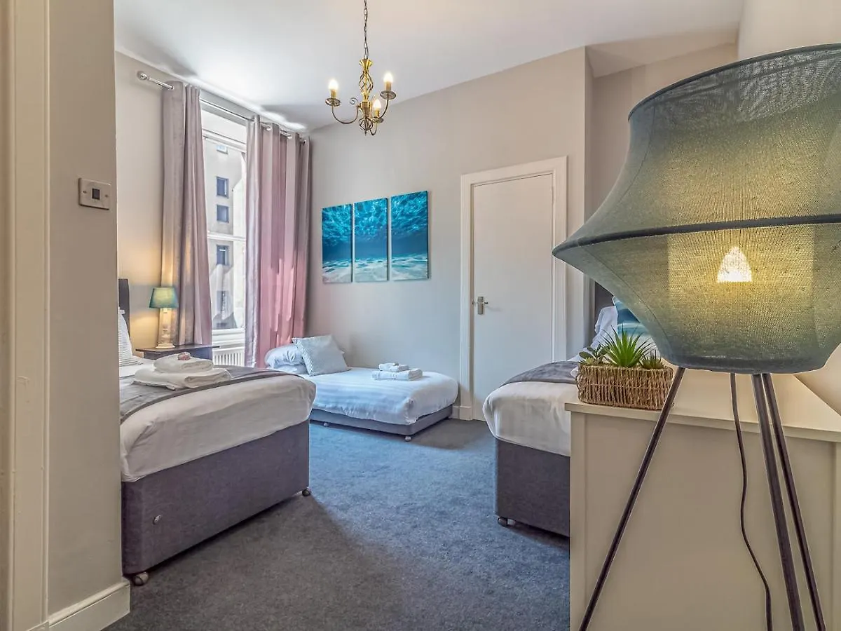 Pass The Keys Spacious And Homely Flat On The Royal Mile EDI 0*, Edinburgh Velká Británie